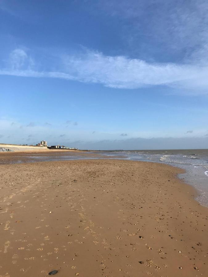 Appartement Frinton Escapes Extérieur photo